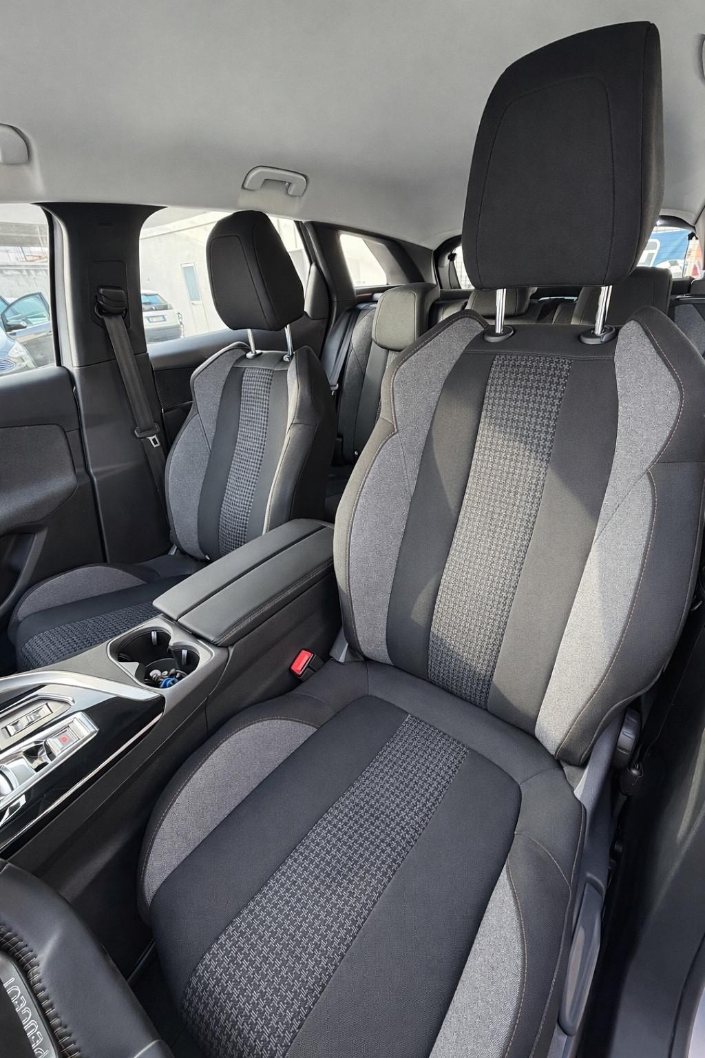 Peugeot 3008 1.5 Diesel Automatica 130 Cv