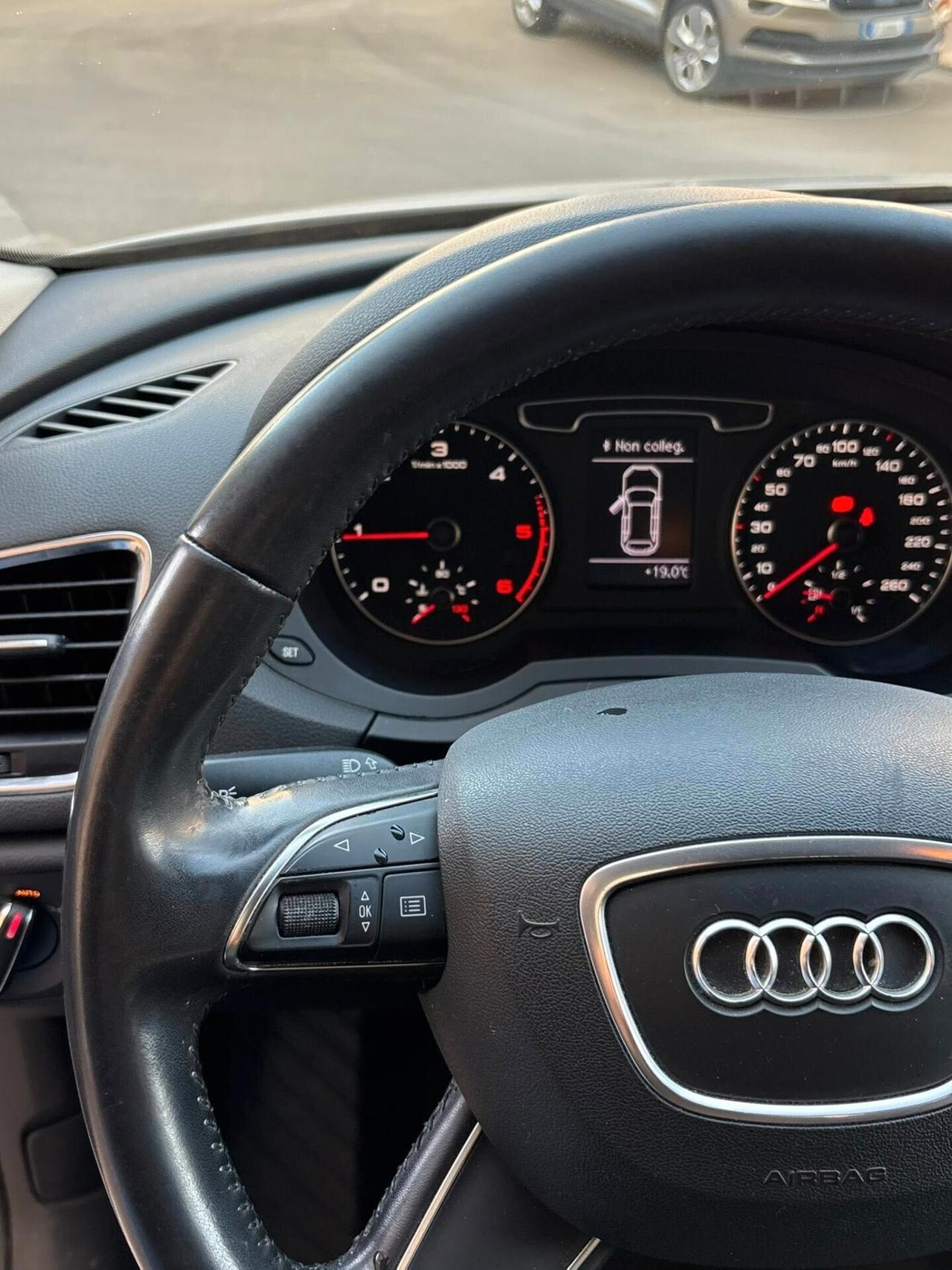 Audi Q3 2.0 TDI 140CV - 2014