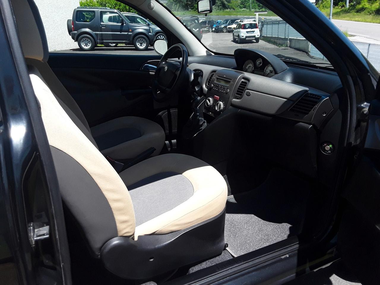 Lancia Ypsilon 1.2 Argento