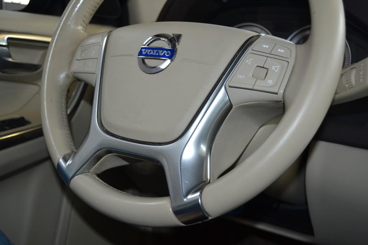 Volvo XC60 2.0 D3 Momentum KMDOC/Fatture/Tagliandi