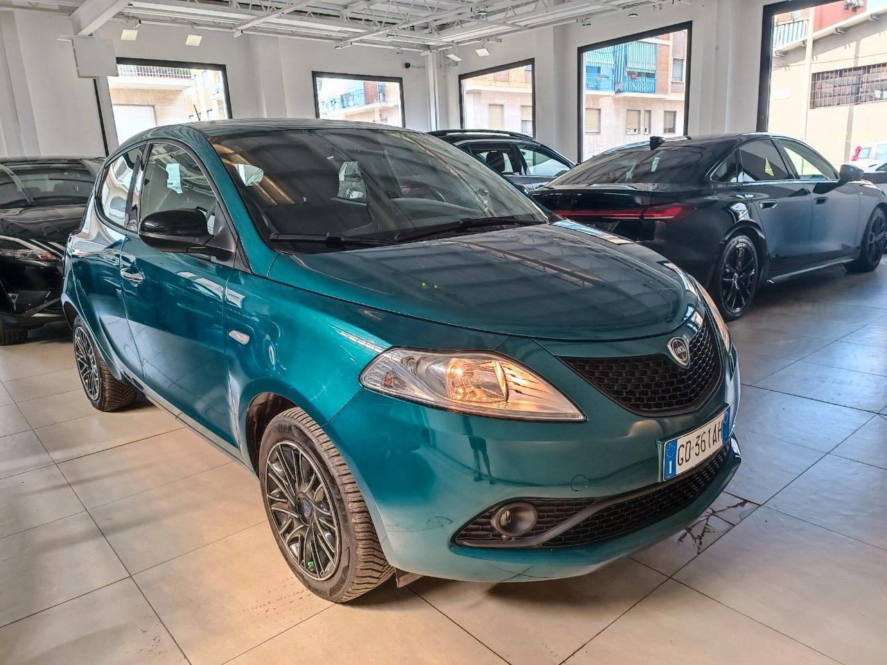 Lancia Ypsilon 5 Porte Ypsilon III 2015 1.0 firefly hybrid Gold s