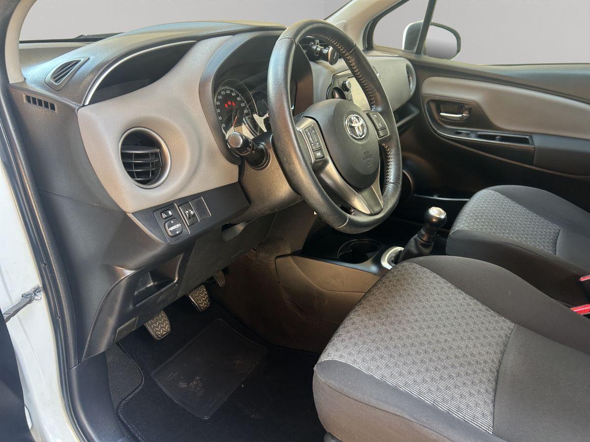 TOYOTA - Yaris - 1.0 5p. 69CV Lounge TELECAMERA