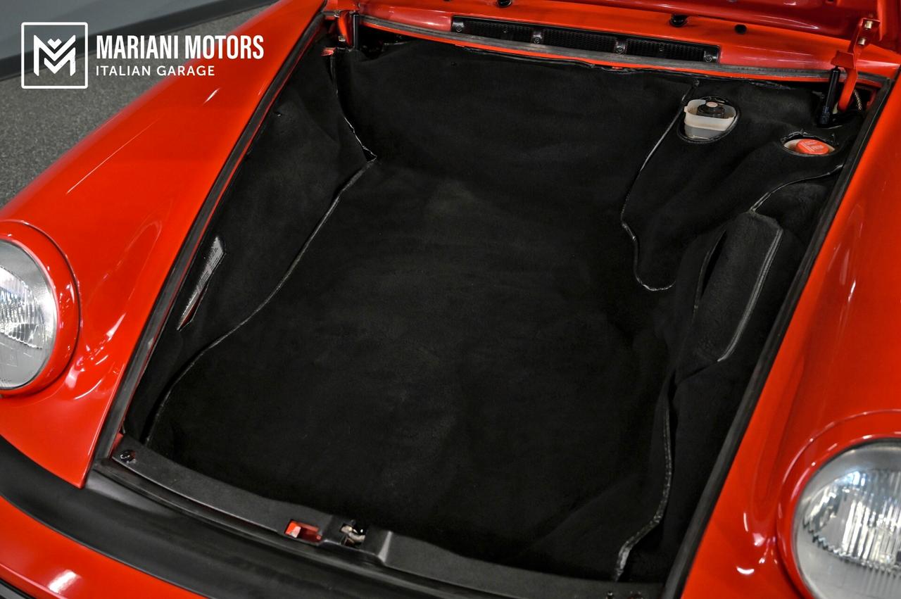 Porsche 911 (930) Carrera 3.2 Targa