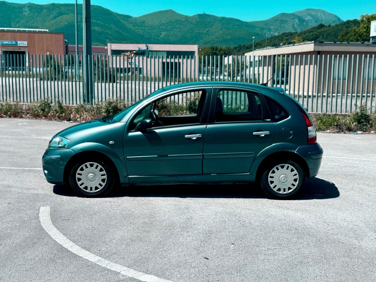 Citroen C3 exclusive 1.1 Benzina 90milaKM NEOPATENTATI