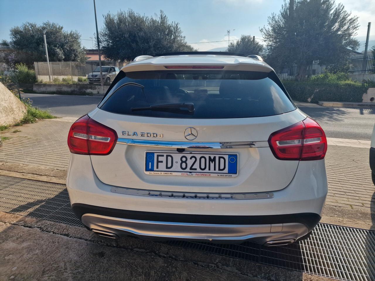 Mercedes-benz GLA 200 d Premium