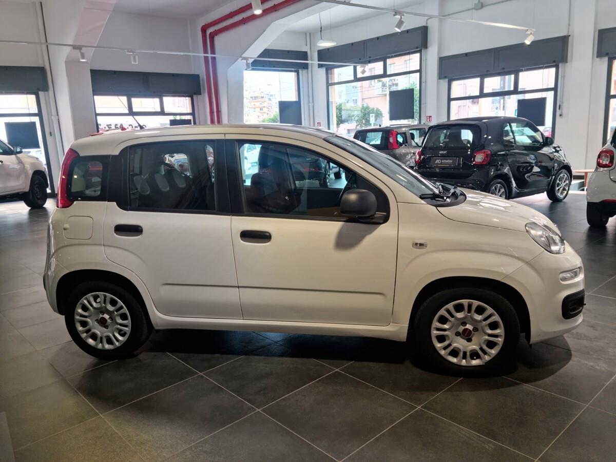 Fiat Panda 1.0 Hybrid 70cv 5 posti AZIENDALE