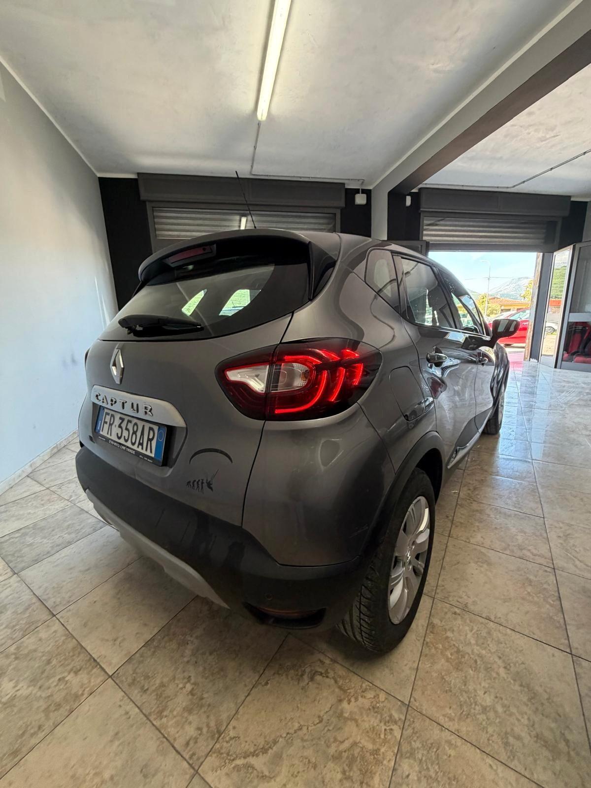 Renault Captur dCi 8V 90 CV EDC Business