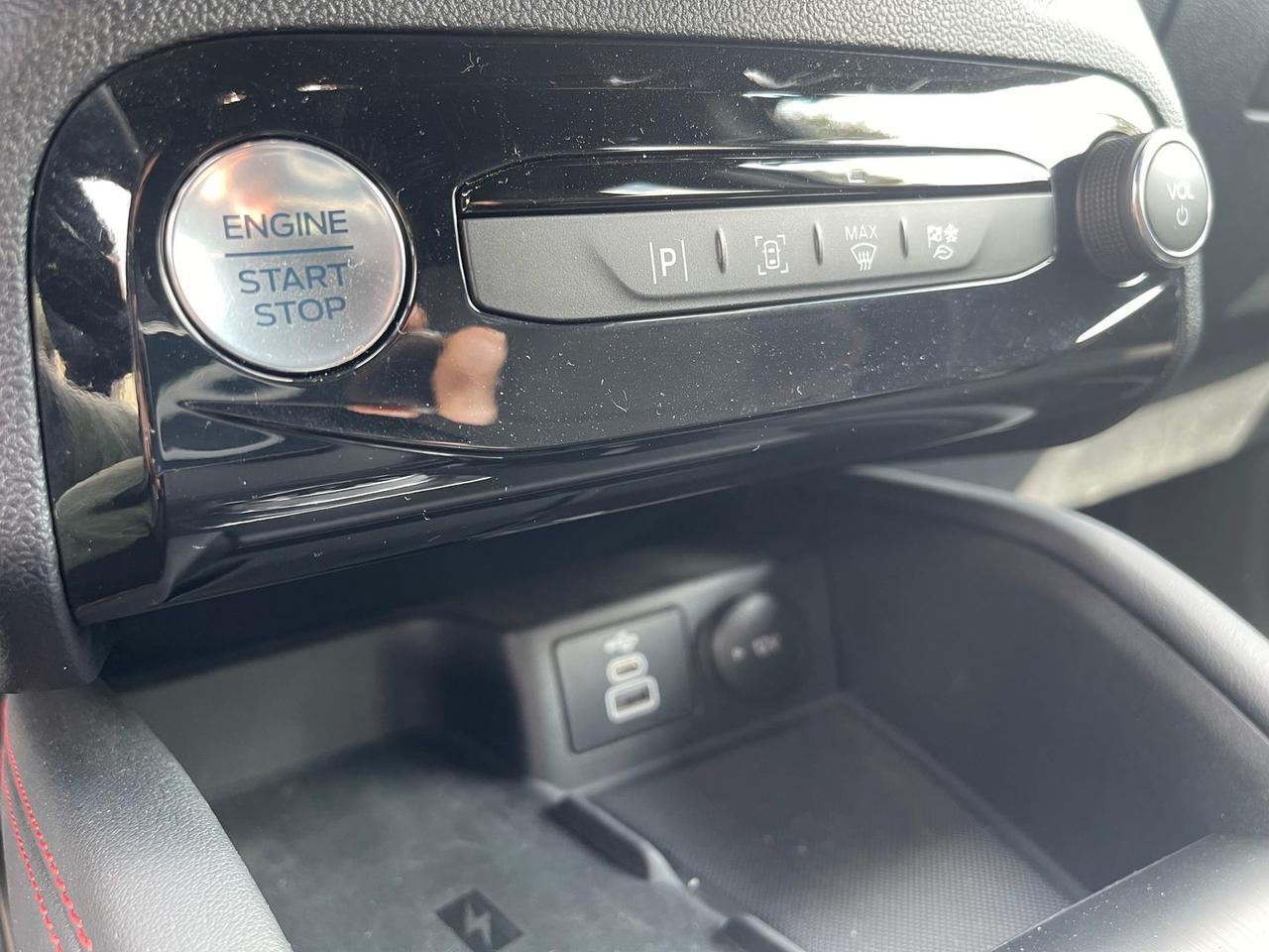 Ford Kuga 2.5 Duratec FHEV HEV ST Line #10885