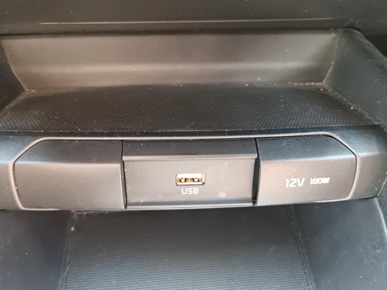 Kia Stonic 1.2 DPI 84CV RETROCAMERA CARPLAY