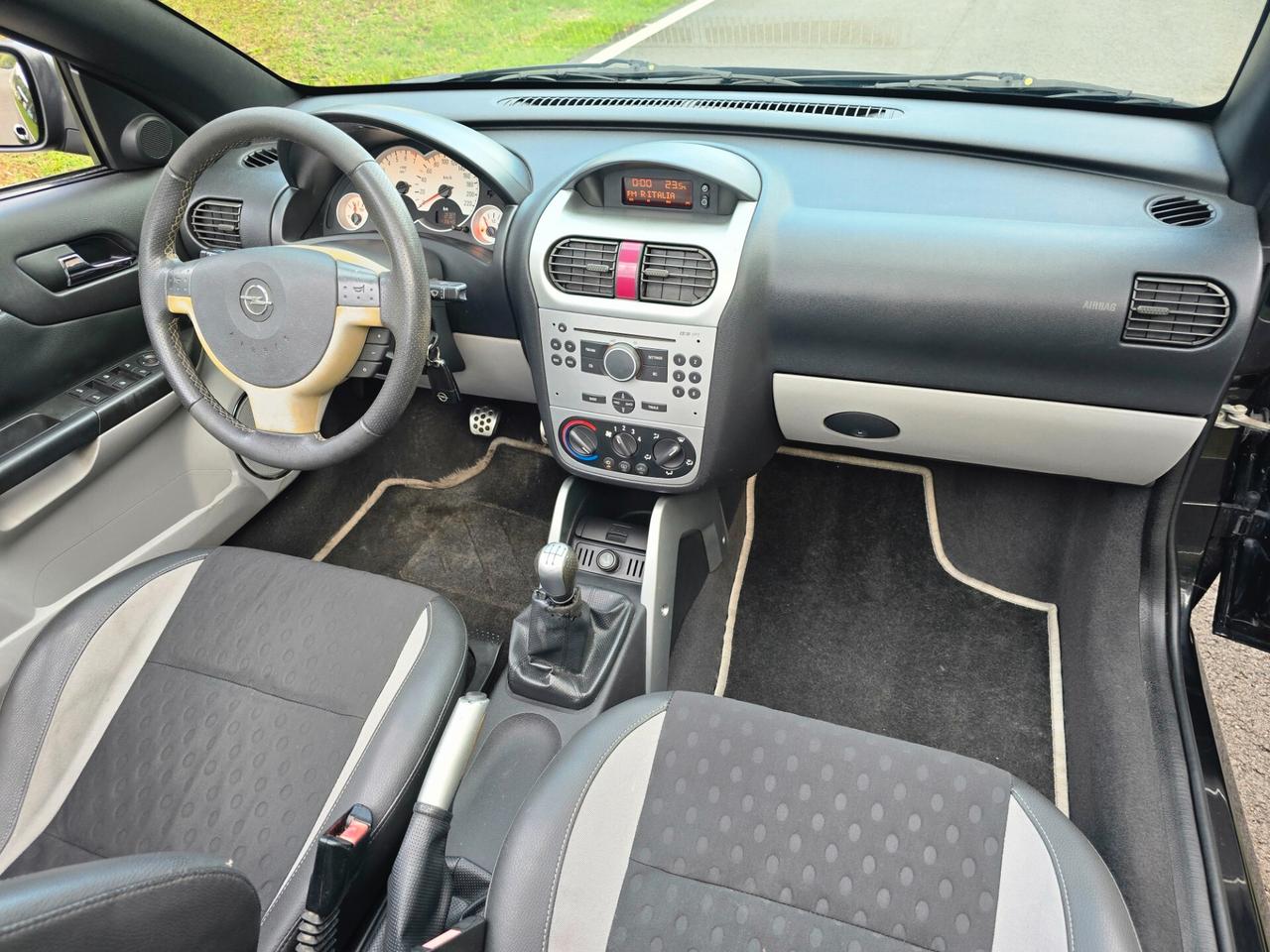 Opel Tigra TwinTop 1.4 16V Sport