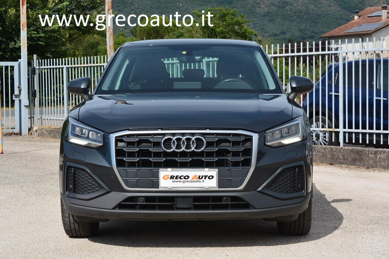 Audi Q2 30 TFSI Business telecamera