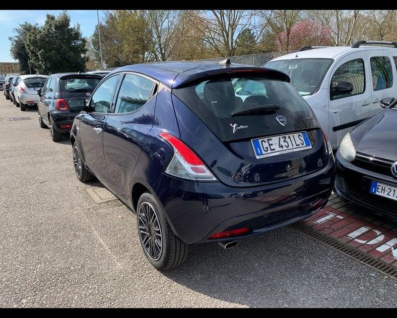 Lancia Ypsilon 1.0 FireFly 5 porte S&S Hybrid Gold