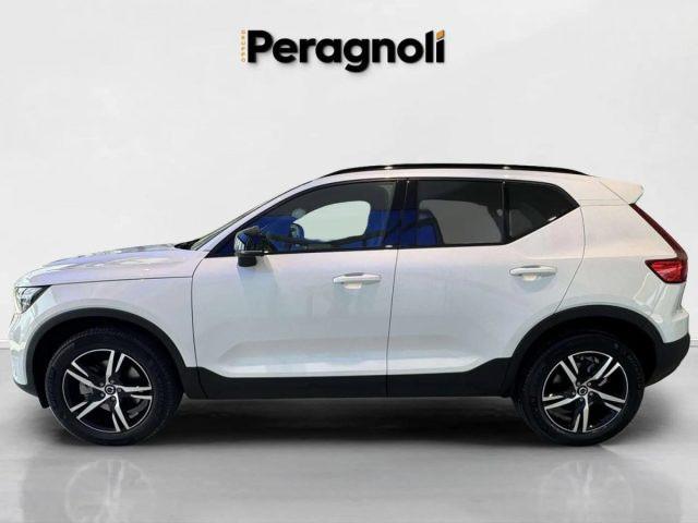 VOLVO XC40 B3 PLUS DARK AUTOMATICA KM0