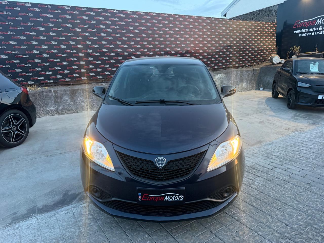 Lancia Ypsilon 1.2 69 CV 5 porte Gold