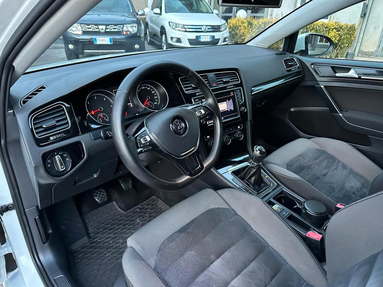 Volkswagen Golf 2.0 TDI 5p. Highline BlueMotion Technology