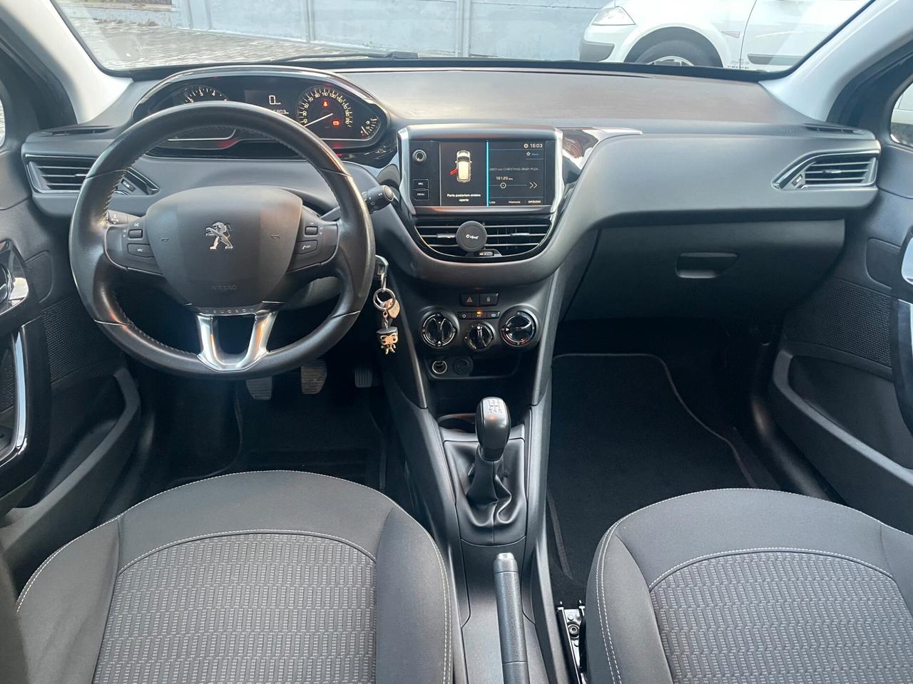 Peugeot 208 PureTech 82 5 porte Allure CINGHIA NUOVA!!!