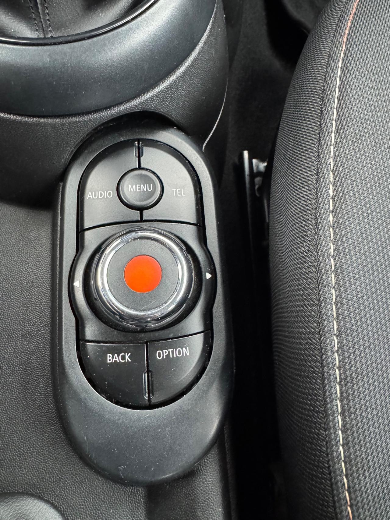 Mini 1.5 Cooper D 116 Cv 5 porte Neopatentati