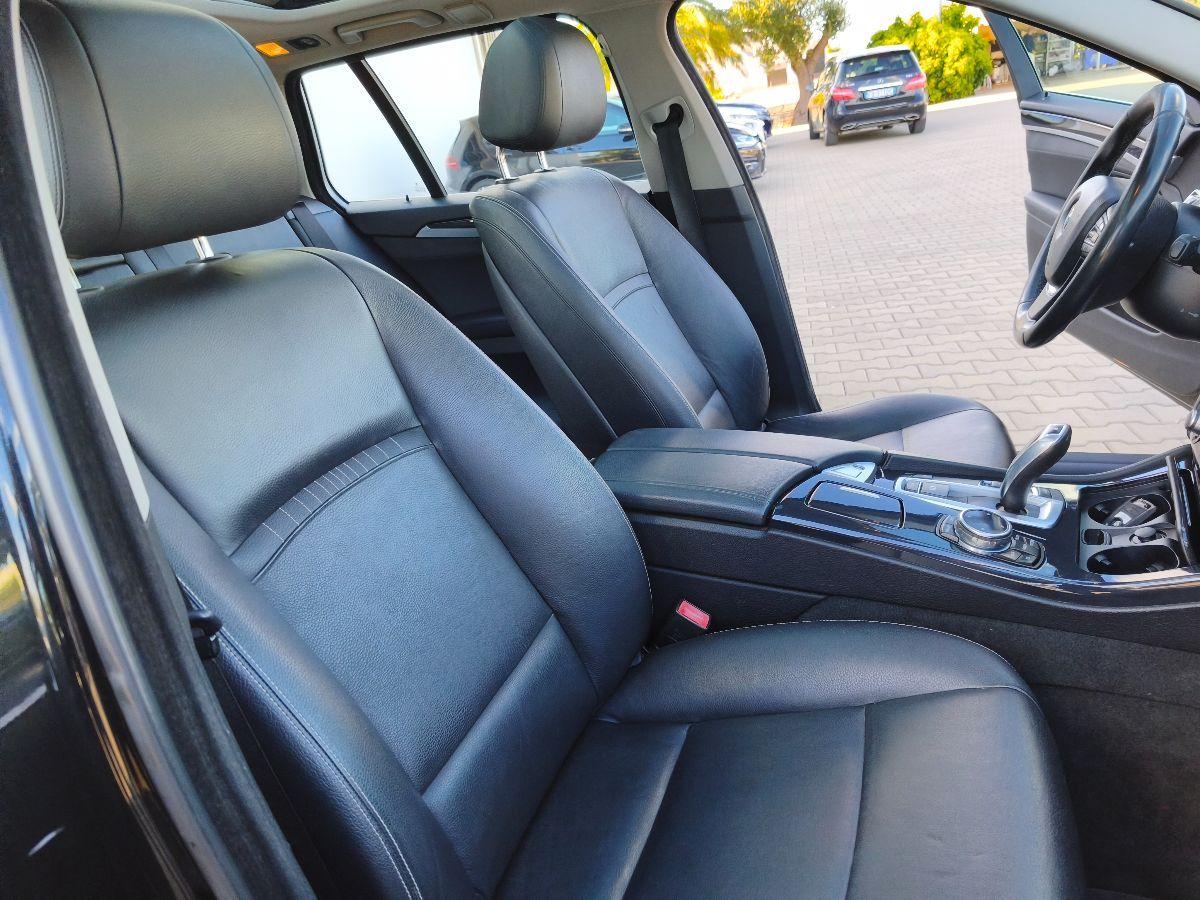 BMW Serie 5 Touring 520d Luxury Pelle Tetto LED