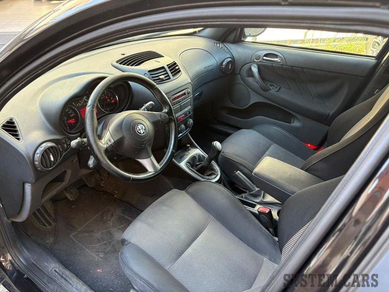 Alfa Romeo 147 147 1.6 16V TS (105) 5P - AUTO PER COMMERCIANTI NON RICONDIZIONATA