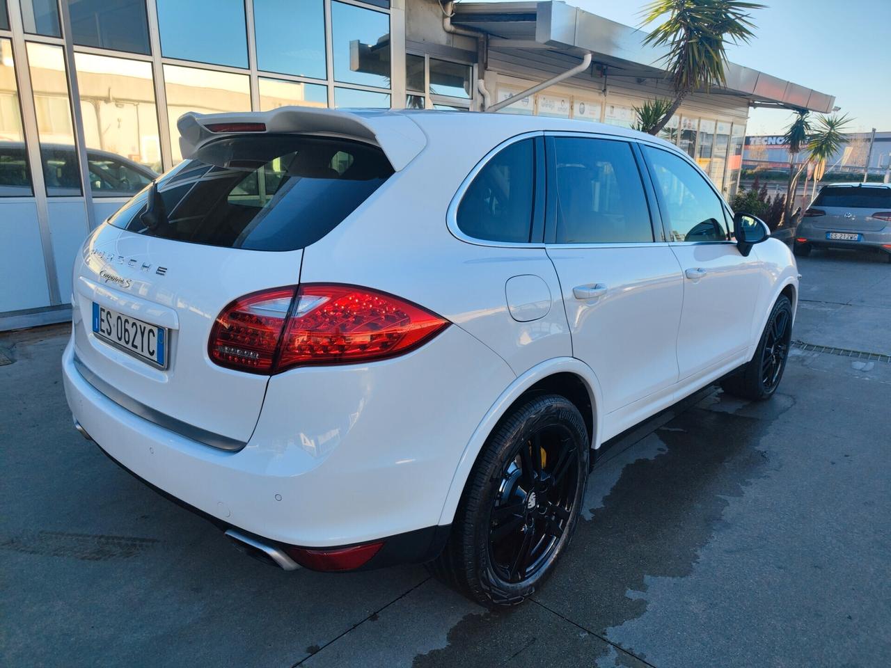 Porsche Cayenne 4.0 S Diesel CARBOCERAMICA