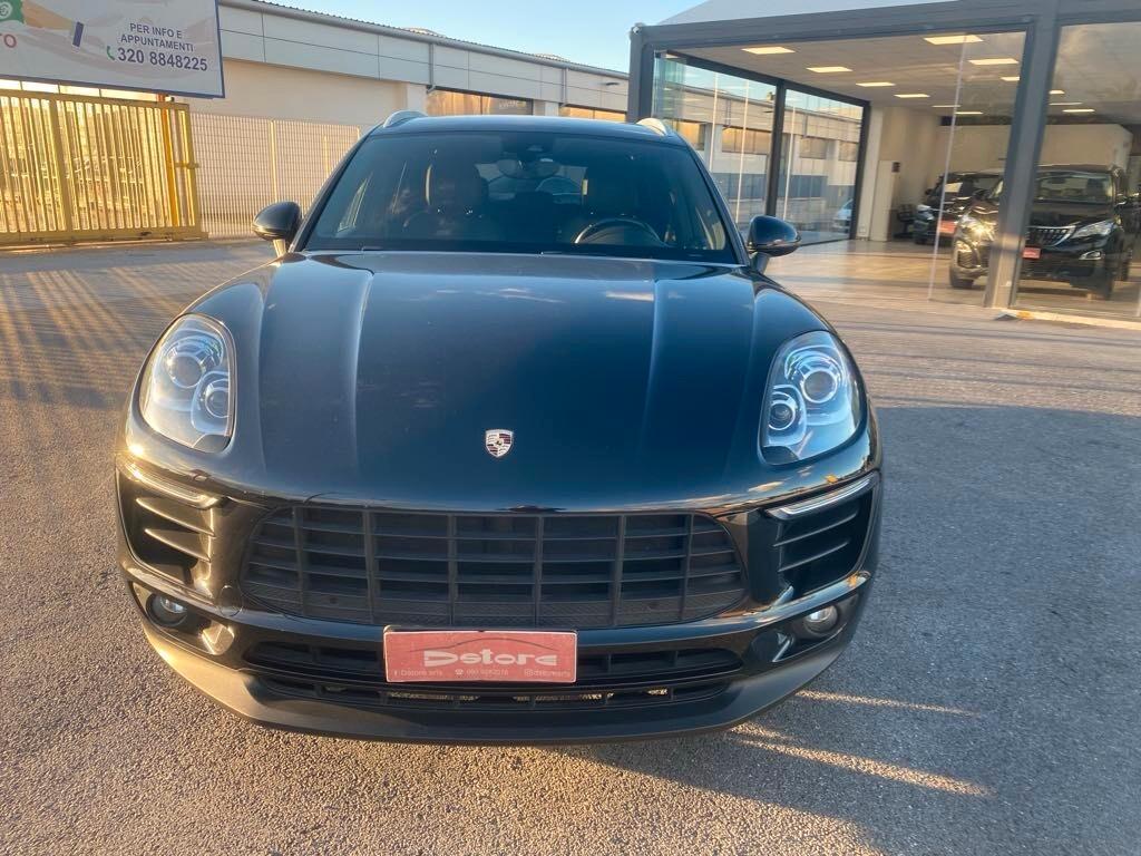 Porsche Macan S 3.0 V6 250 cv automatica total black