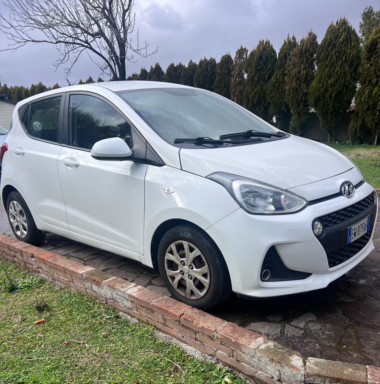 Hyundai i10 1.1 Gpl-Benzina leggi bene prima di chiamare