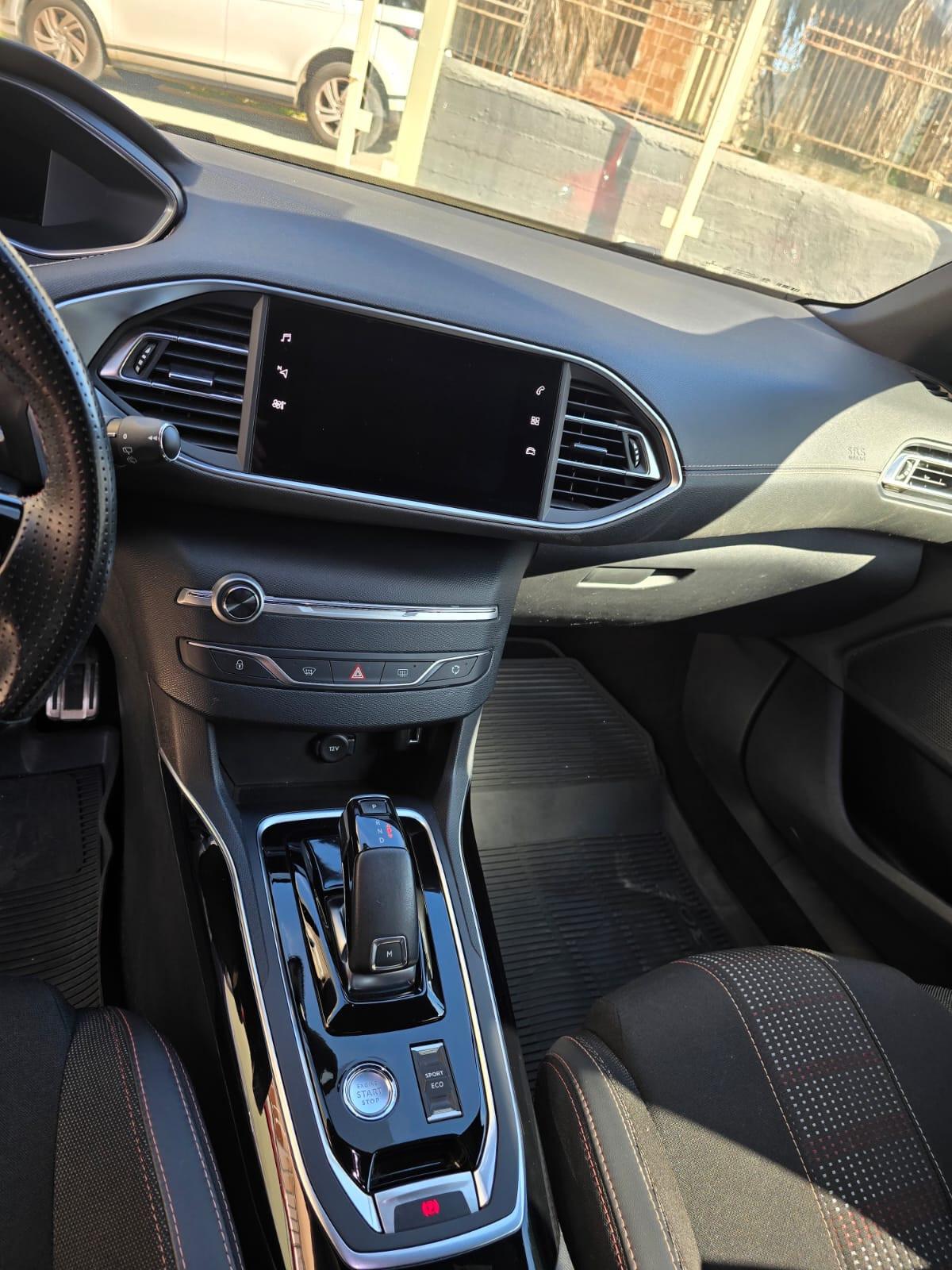 Peugeot 308 PureTech Turbo 130 S&S EAT8 GT