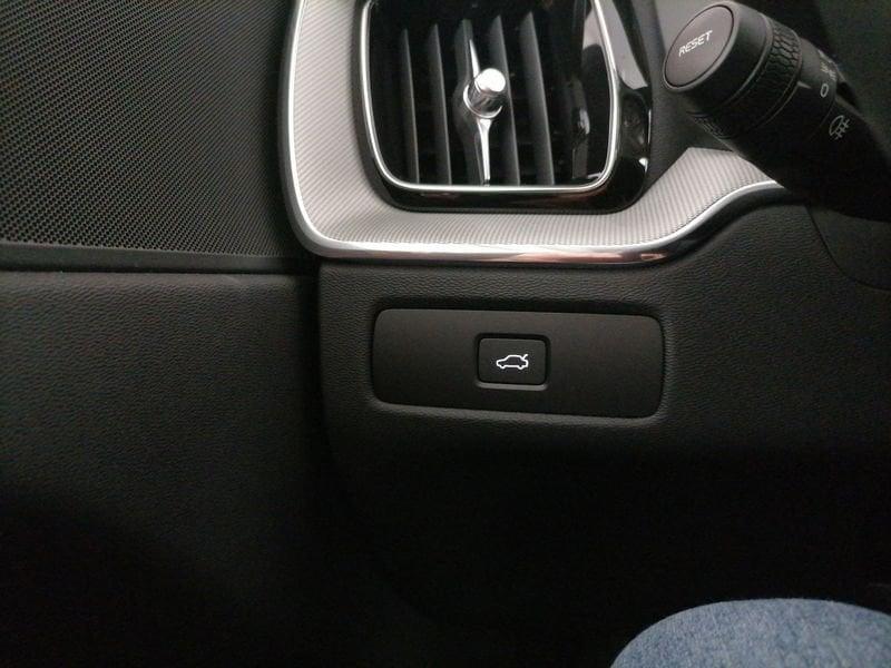 Volvo XC60 2.0 b4 Core auto