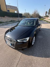 Audi A3 Sedan 1.4 TFSI 125 CV Attraction