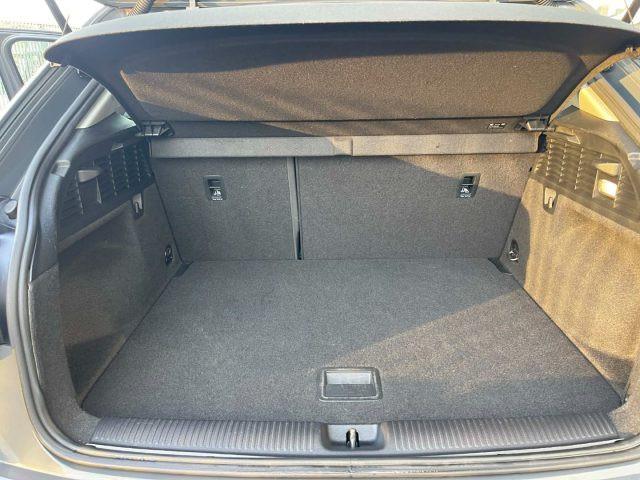 AUDI Q2 1.6 TDI Business