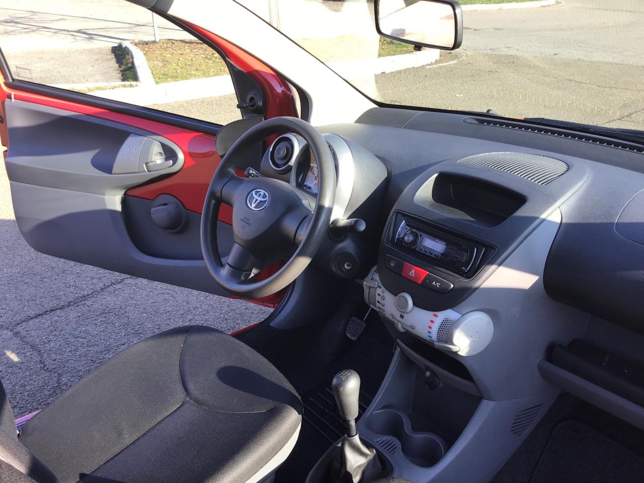 Toyota Aygo 1.0 12V VVT-i 3 porte Sol