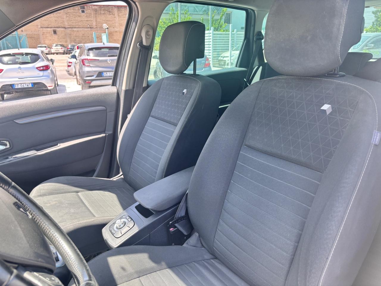 Renault Scenic Scénic 1.5 dCi/100CV Confort Authentique