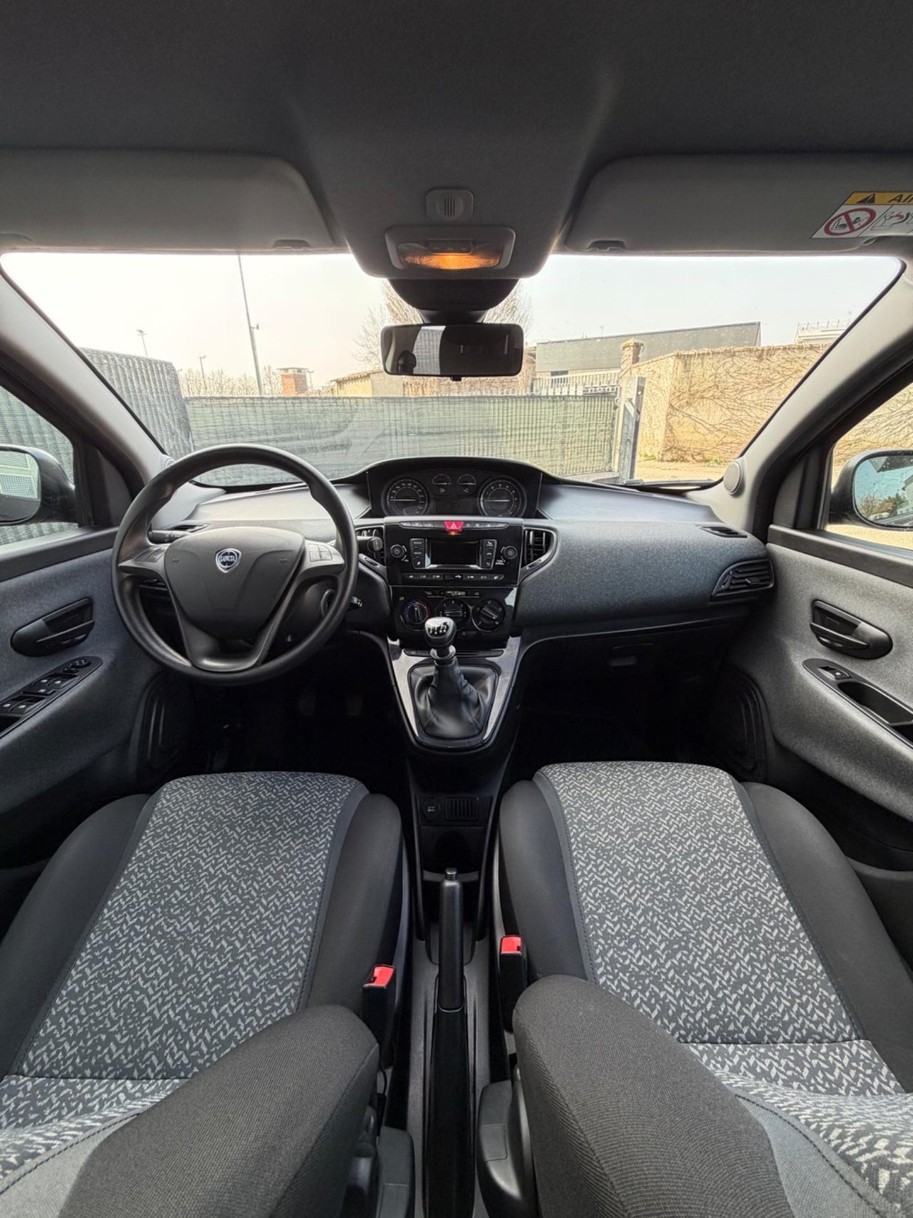 Lancia Ypsilon 1.0 FireFly 5 porte S&S Hybrid Silver Plus PREZZO REALE