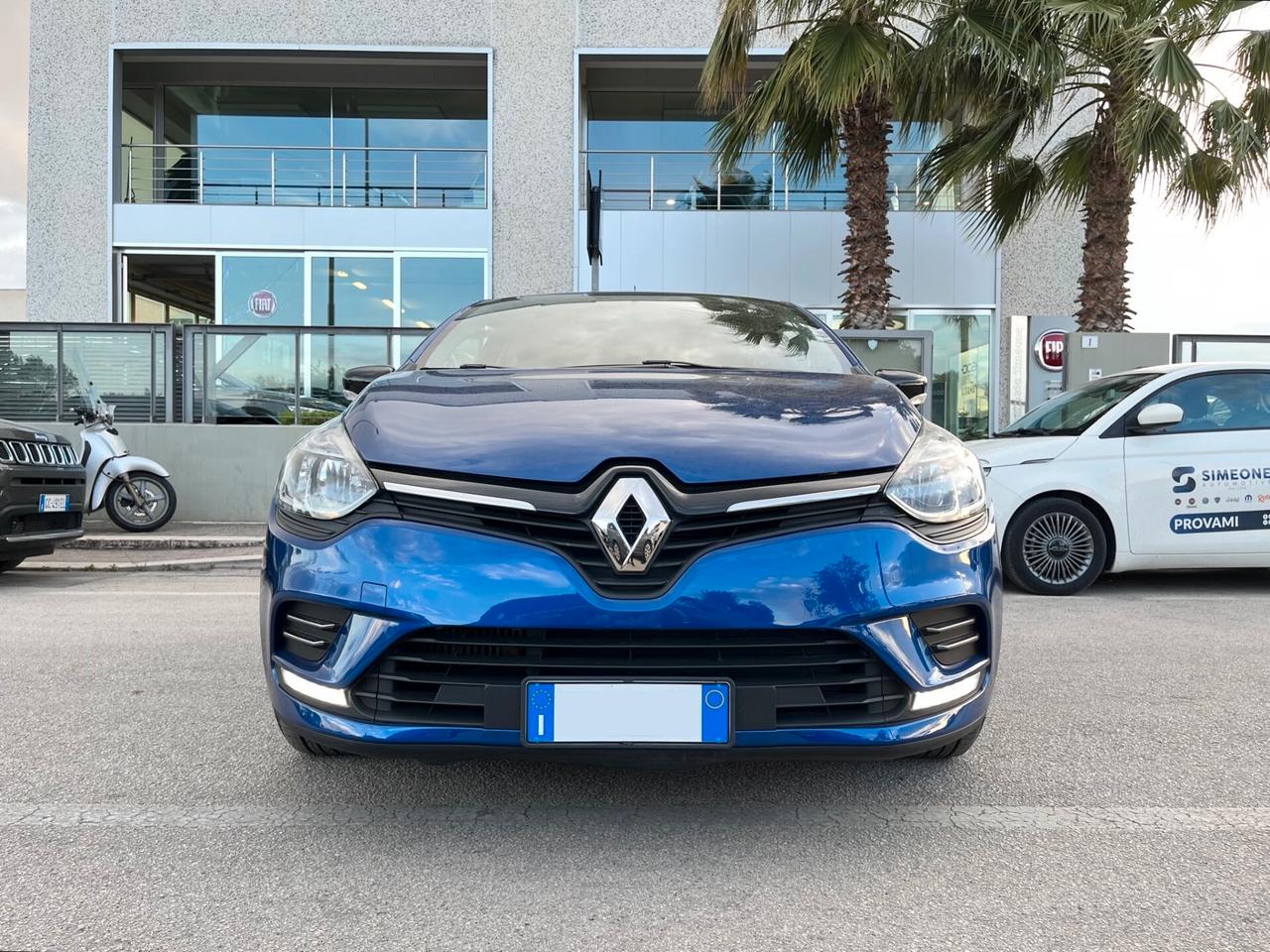 Renault Clio dCi 8V 75 CV 5 porte Moschino Zen