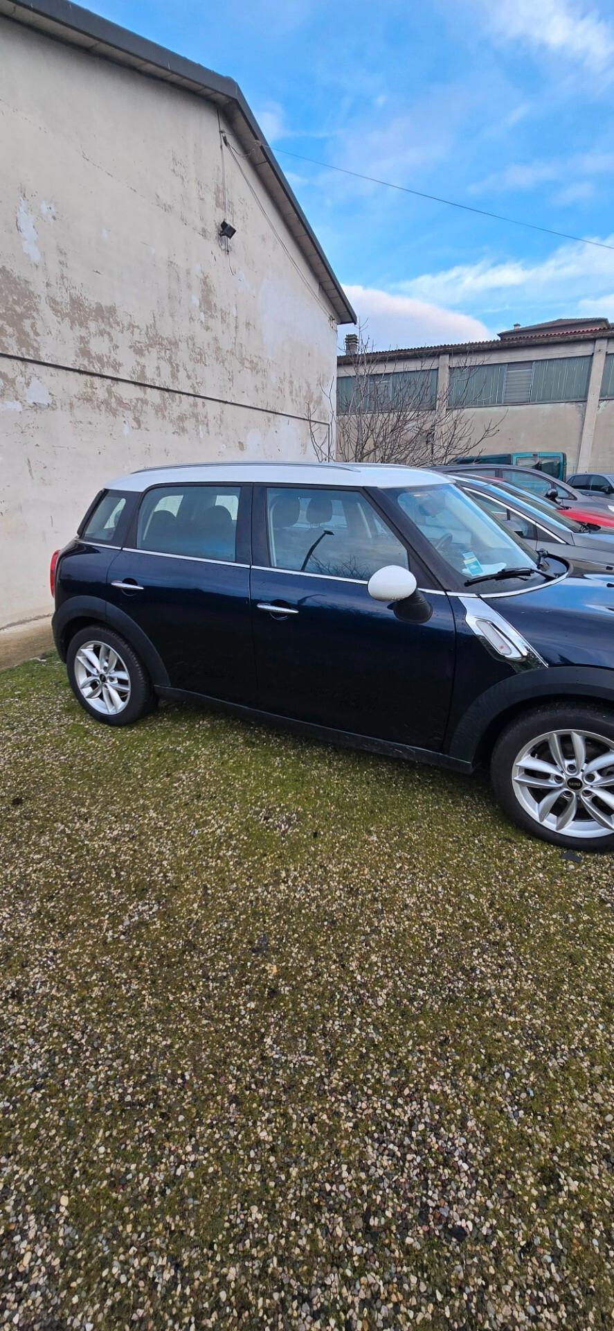 Mini Cooper Countryman 2.0 D Automatica