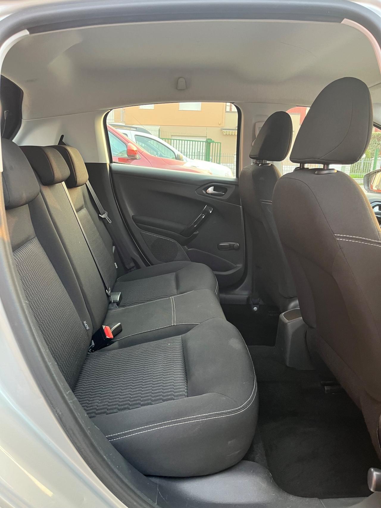 Peugeot 208 1.2 benzina 5 porte Allure