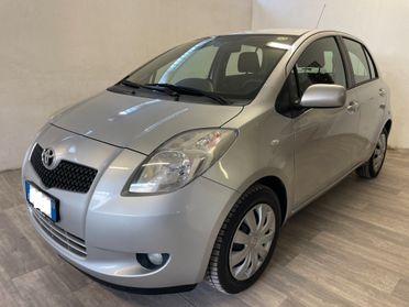 Toyota Yaris 1.3 5 porte Navi FULL OPTIONAL