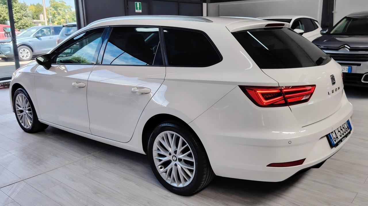 SEAT LEON 1.6 STYLE 115CV - VIRTUAL COCKPIT, CAR PLAY, NEOPATENTATI