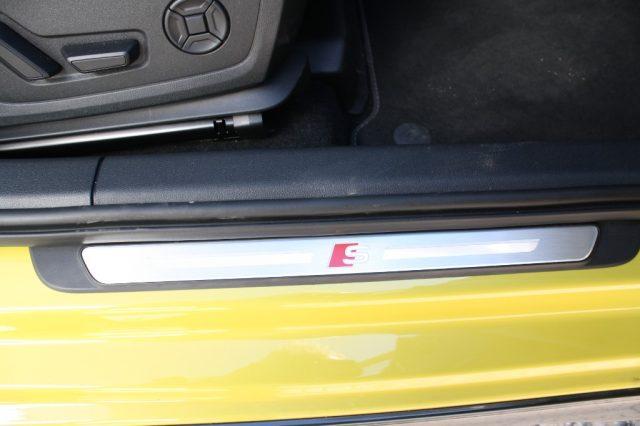 AUDI A3 allstreet 40 TFSI e S tronic Identity Contrast
