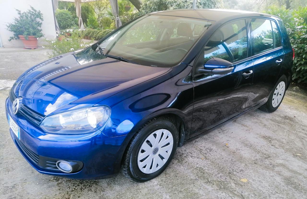 Volkswagen Golf 1.6 tdi 105 cv BlueMotion