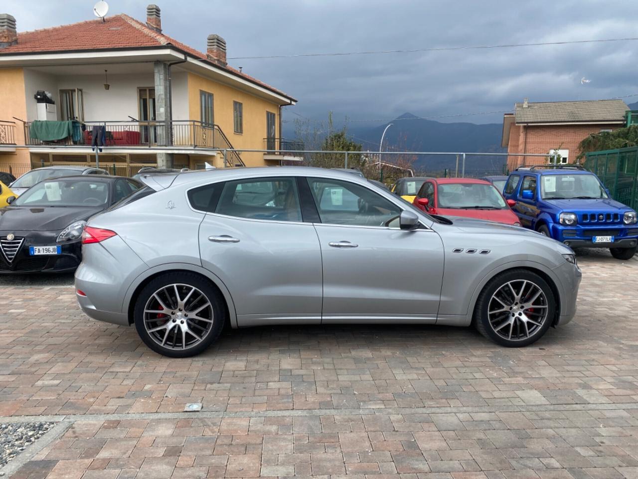 Maserati Levante V6 Diesel 275 CV AWD