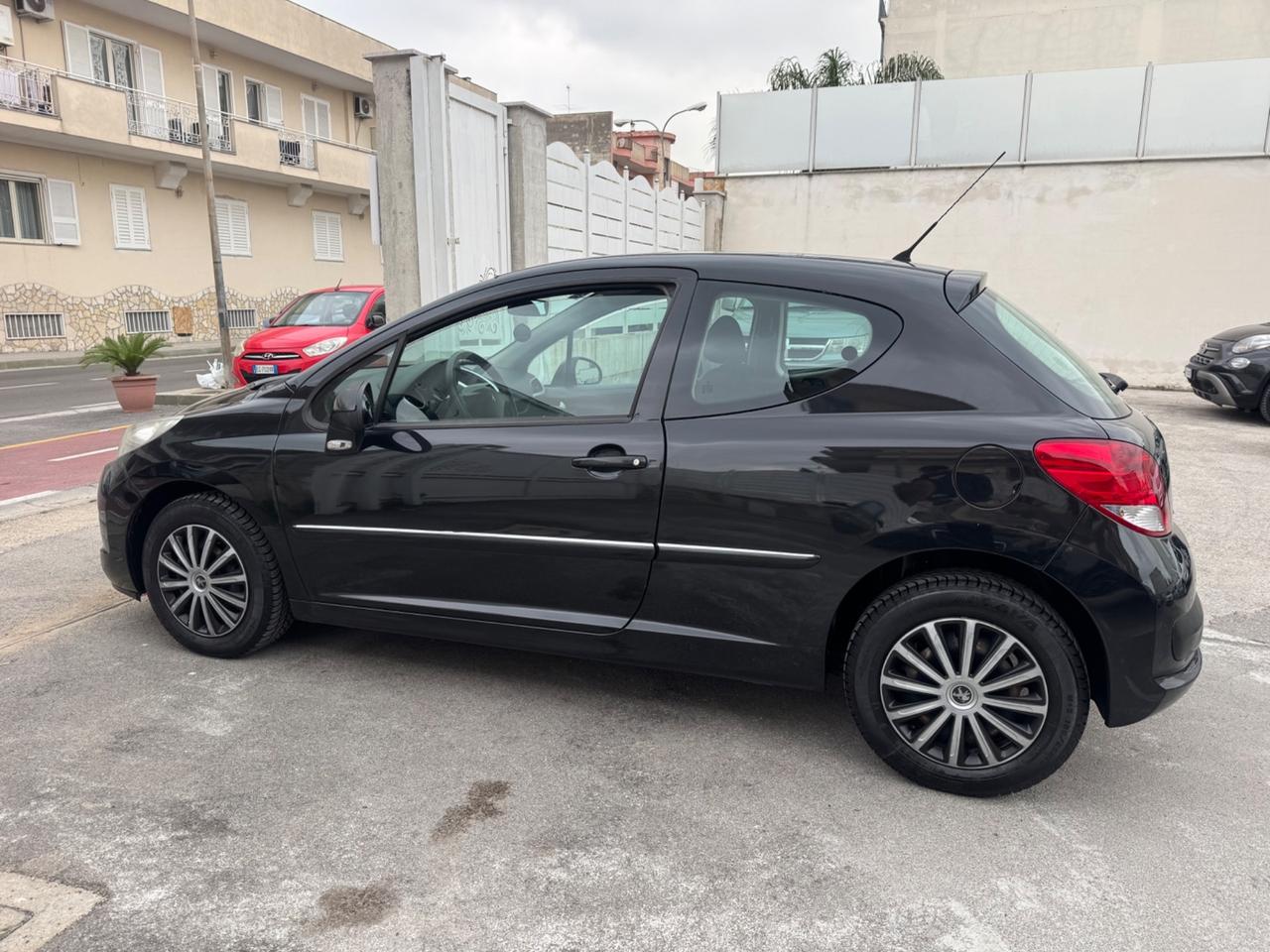 Peugeot 207 1.4 BENZINA 75CV 2011