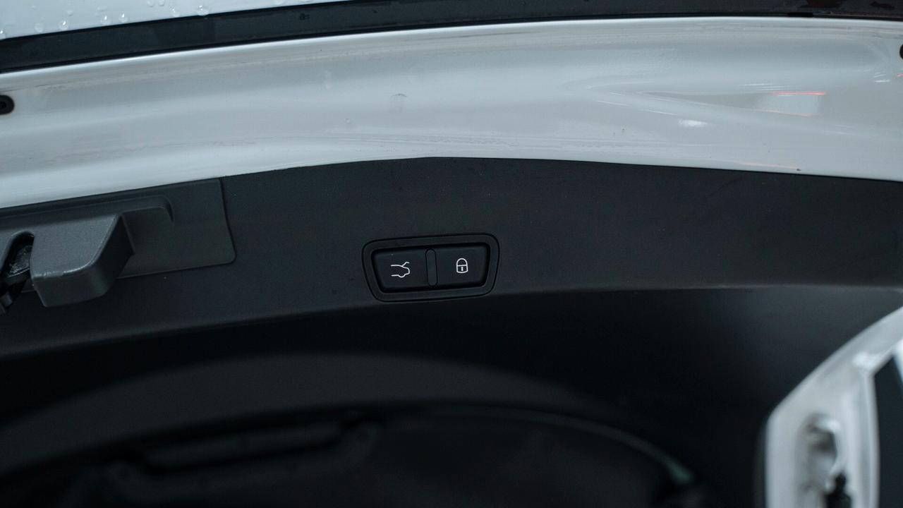 Alfa Romeo Stelvio VELOCE 2.2 Ti Q4 210 CV 20" CARBON AUTO XENO FULL