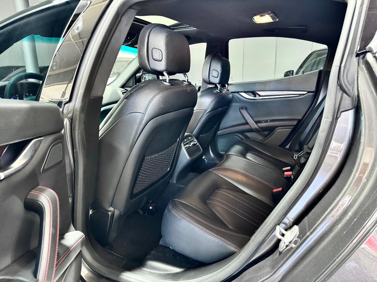 Maserati Ghibli 3.0 V6 410CV Q4 S