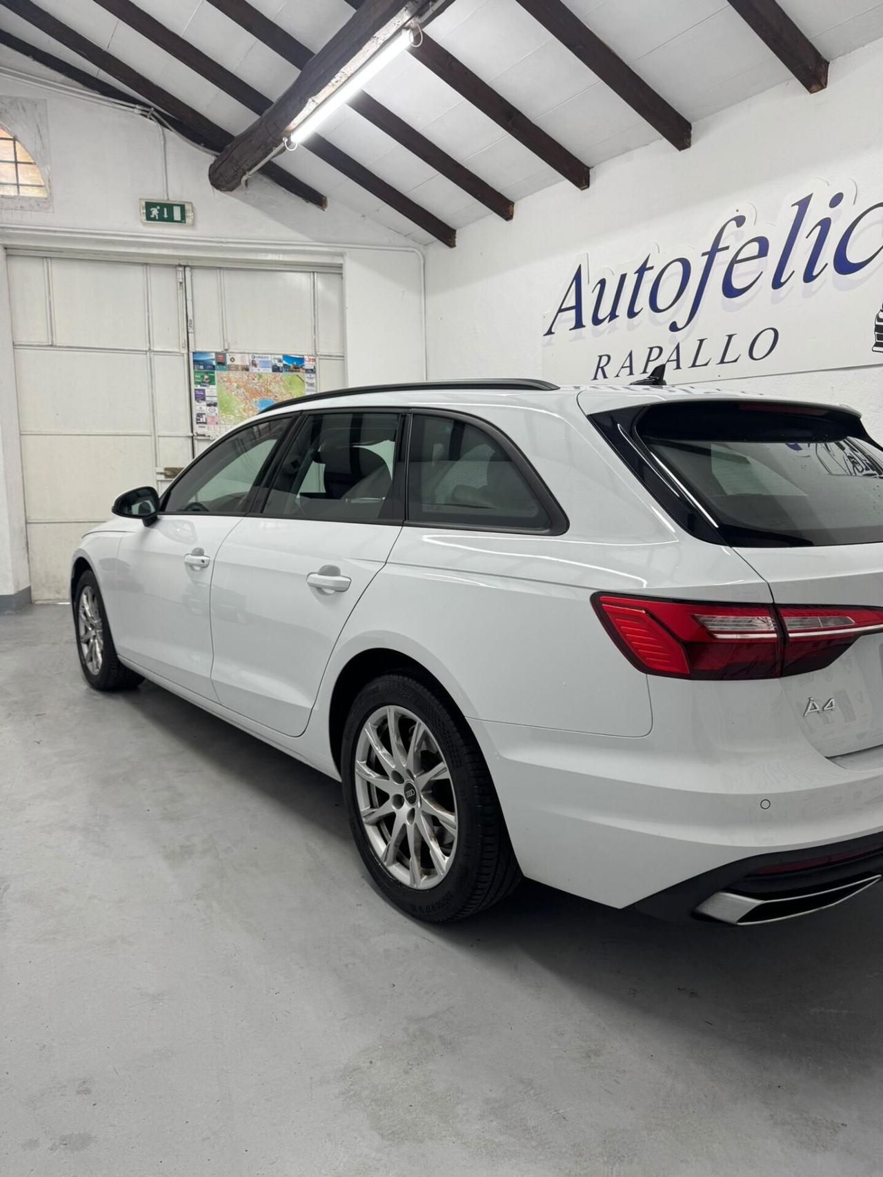 Audi A4 Avant 40 TDI S tronic line edition