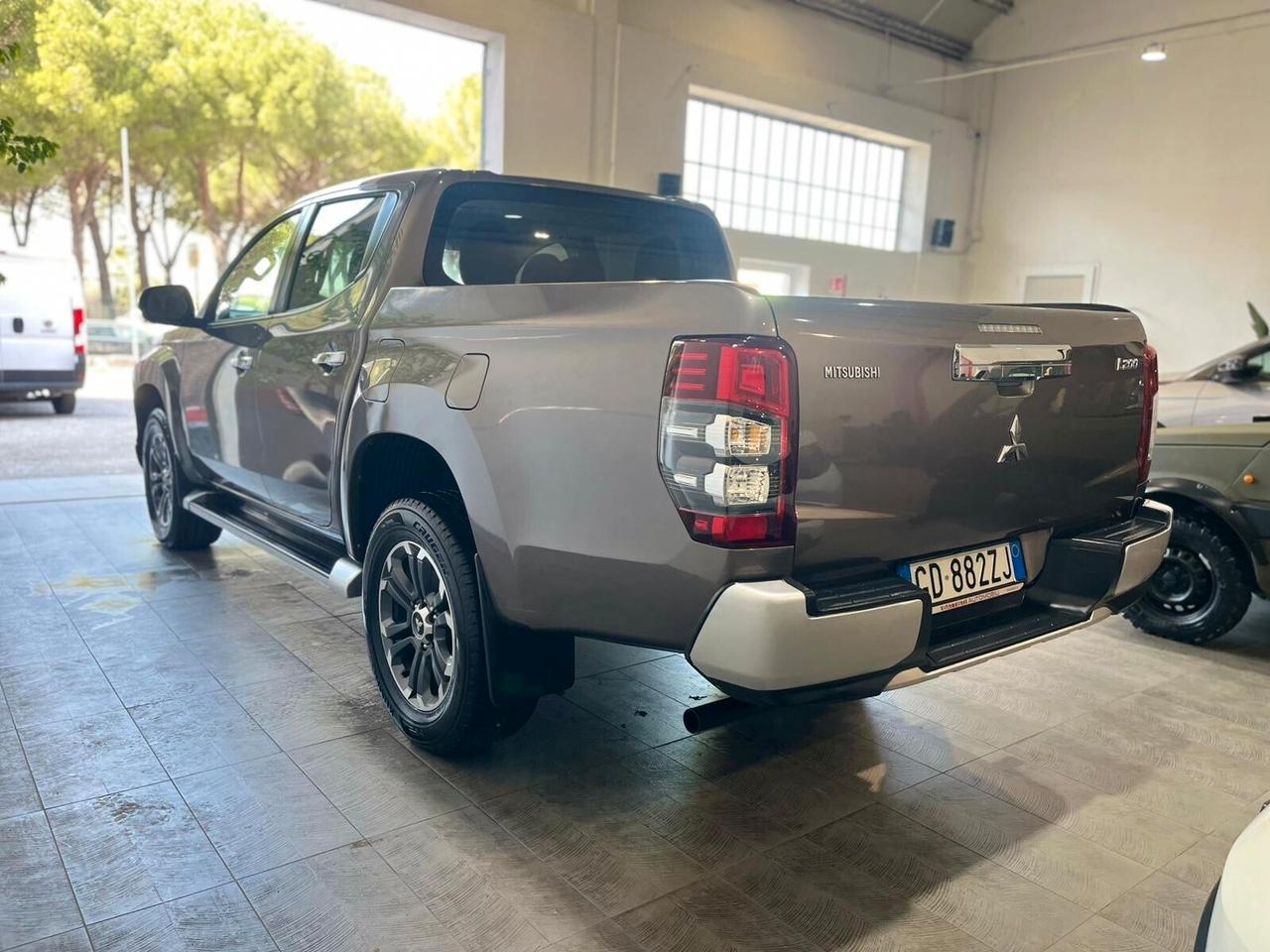 MITSUBISHI L200 2.3 D Double Cab 4x4 *2021* *UNICOPRO* *FULL*