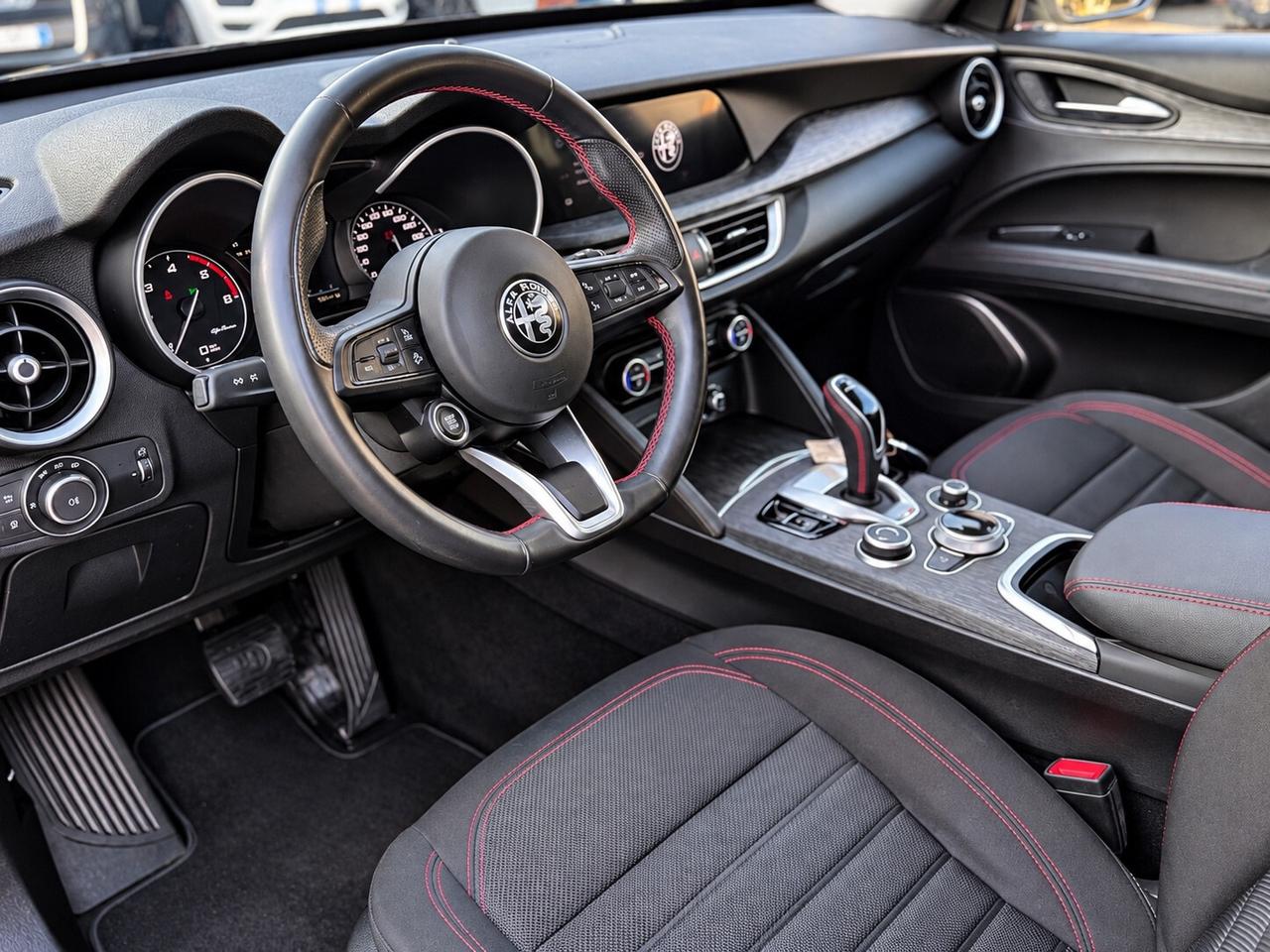 Alfa Romeo Stelvio 2.2 Turbodiesel 160 CV AT8 RWD ROSSO EDIZIONE