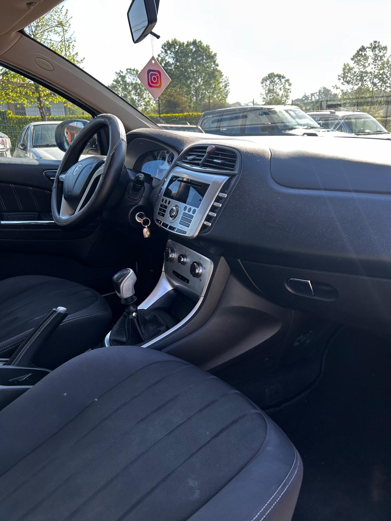 Lancia Delta 1.4 T-Jet 120 CV Silver