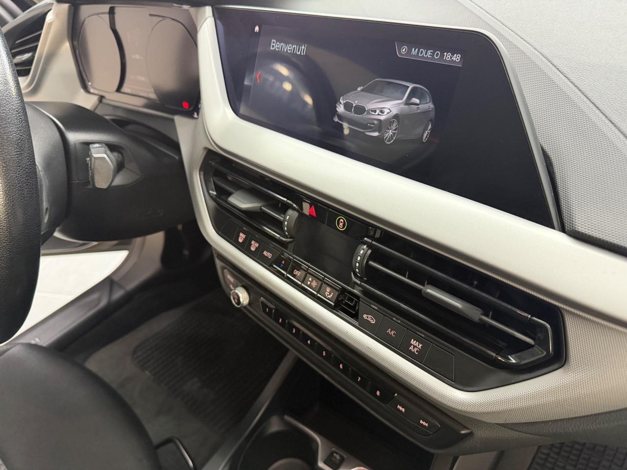 Bmw 116d 5p. Advantage Automatica