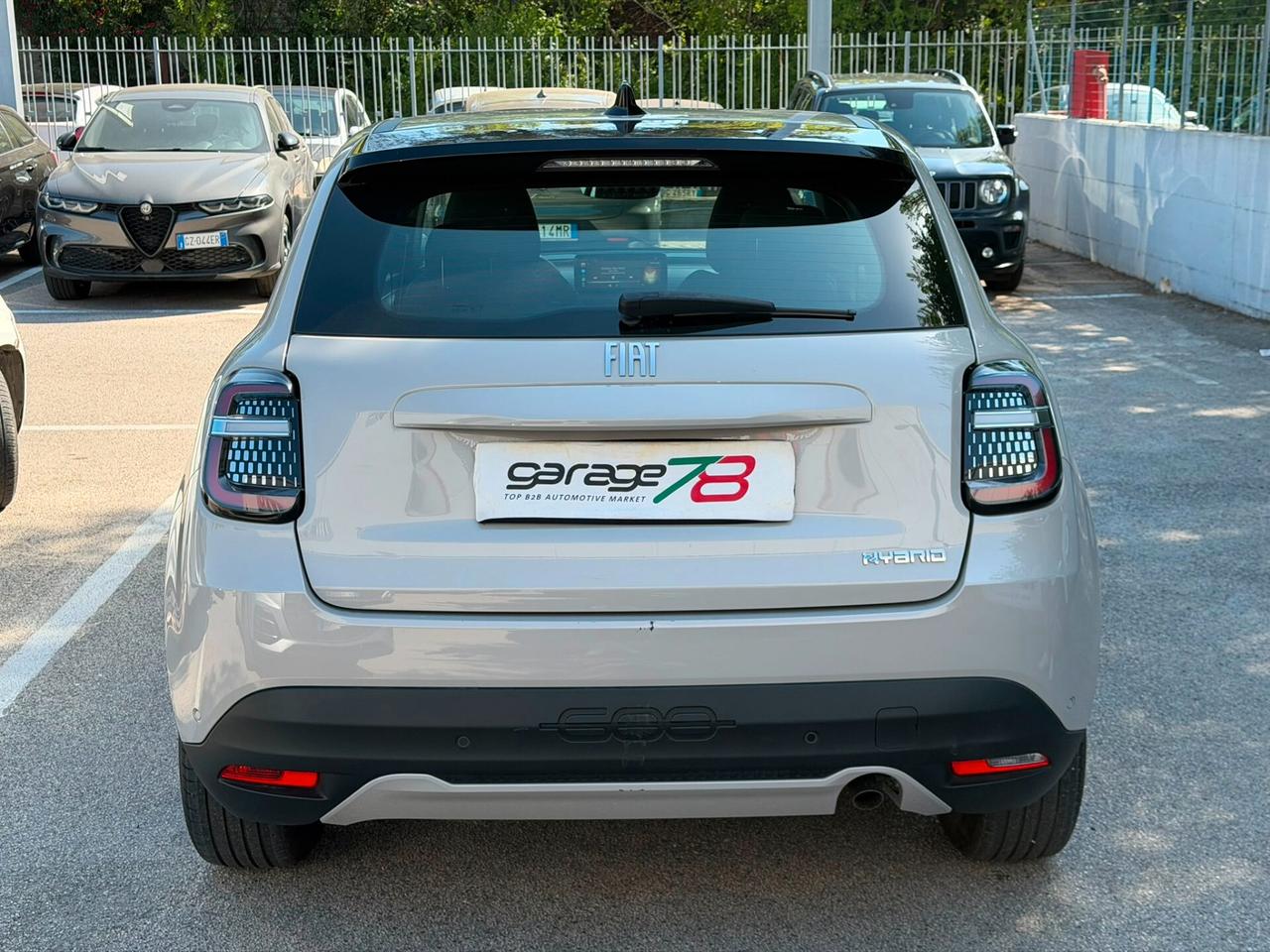 Fiat 600 Hybrid 110 CV DCT MHEV Business